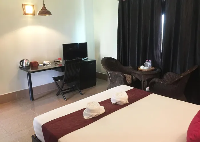 Central Night Hotel
