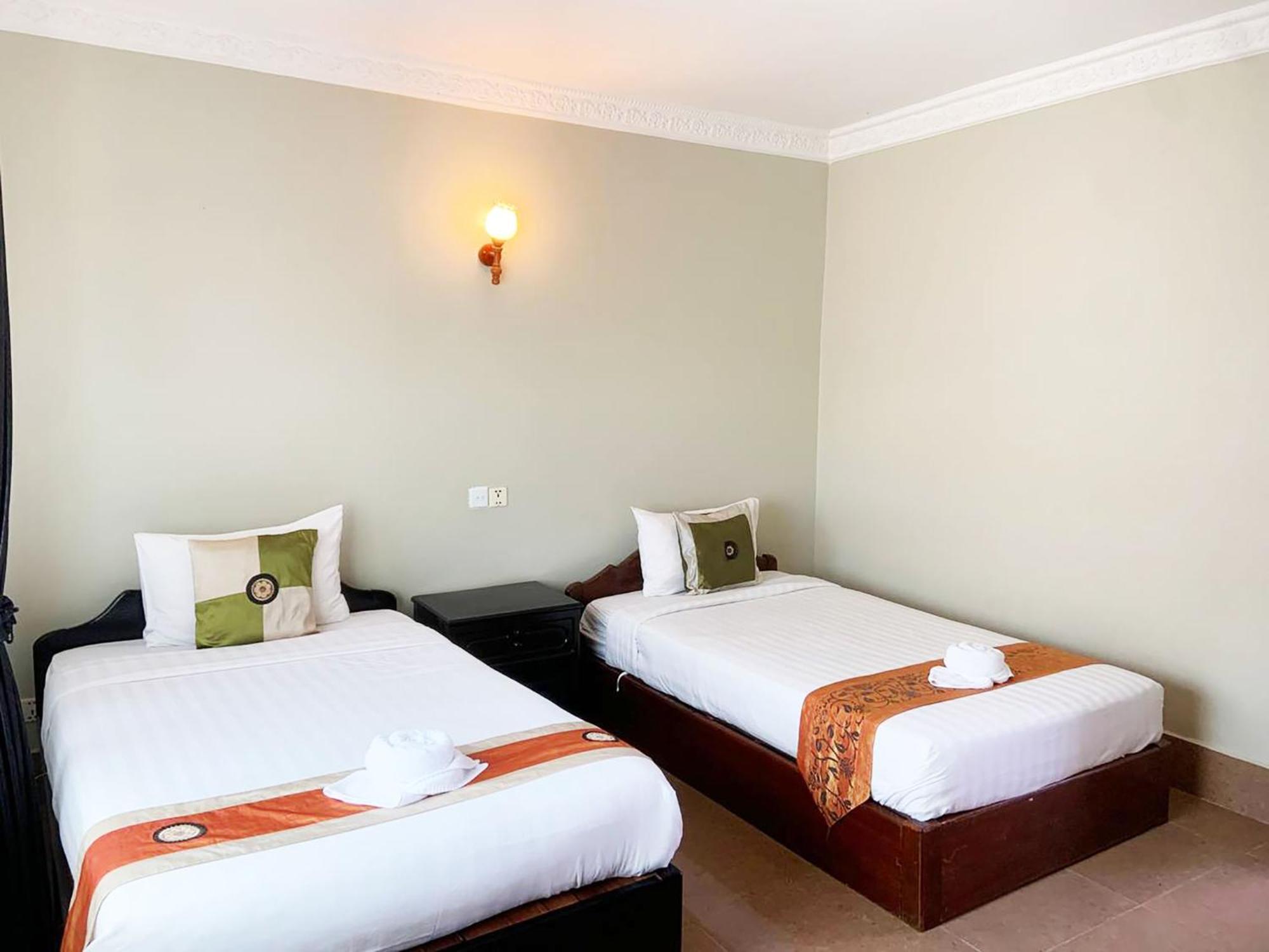 Night Hotel 3*