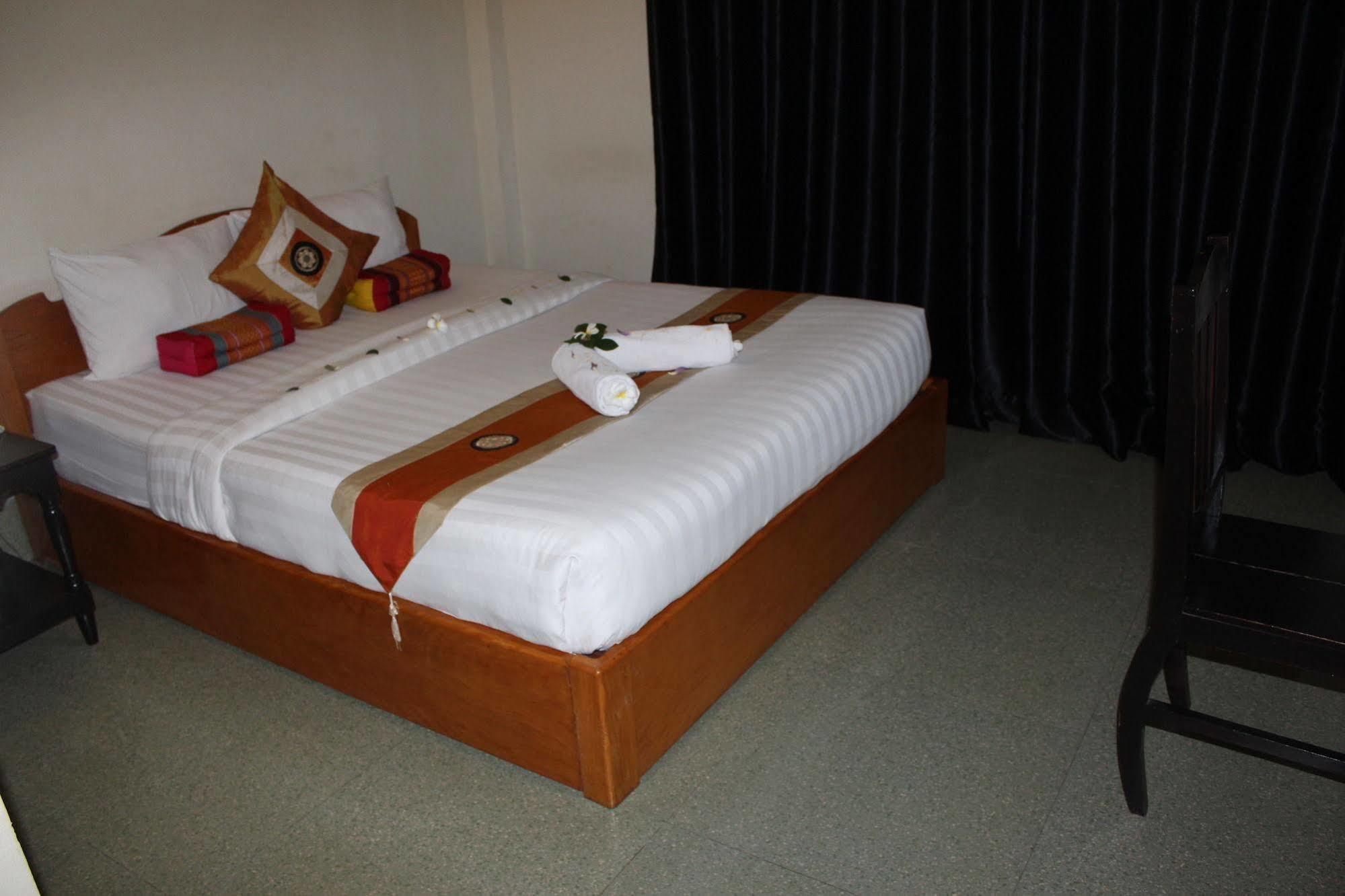 Hotel Night 3*